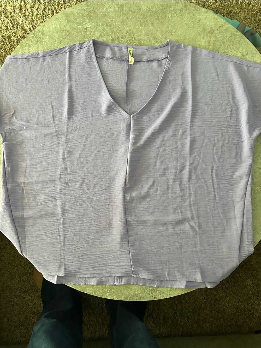 Relaxed V-Neck Tunic Top in Light Lavender